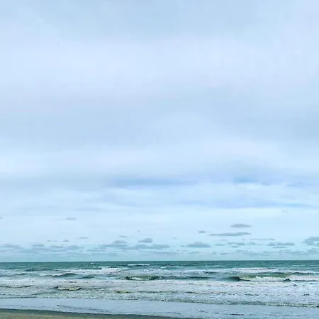 In By Sandy Beaches, Cleaning Included * Nieuwpoort